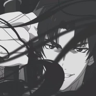 伊朗士兵抗机枪追打美军搜救直升机